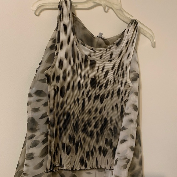 NICOLA Top, 2 pieces, attached cami and lightweight, sheer open front cover up - Picture 12 of 16